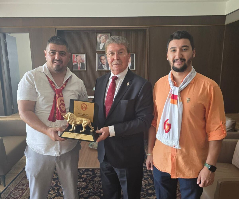 Galatasaray camiasından Başbakan Üstel’e anlamlı ziyaret